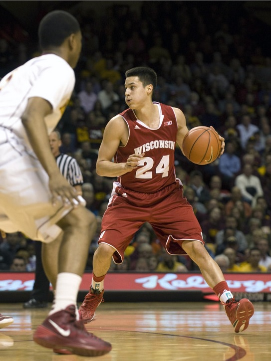 Badgers guard Bronson Koenig (24) drives to the basket in the first half. Marilyn Indahl-USA TODAY Sports