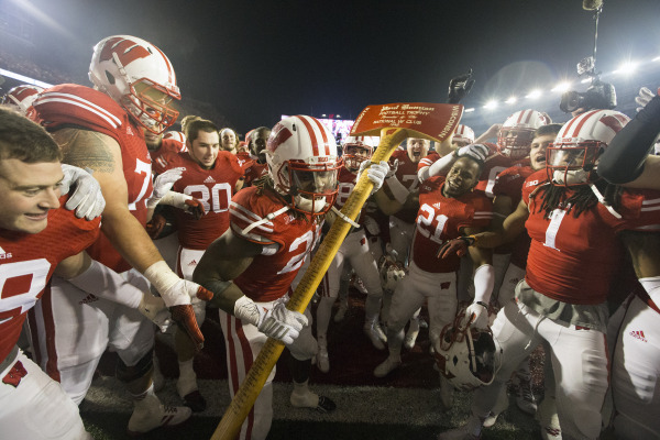 A Minnesota win Saturday would tie all-time record with Badgers in series dating back to 1890