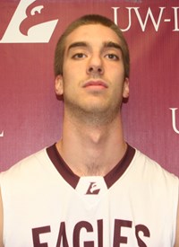 UW-L men’s hoops comes back on DII WSU