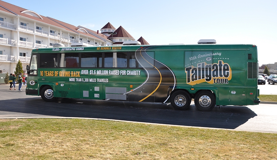 Tickets going fast for Packers Tailgate Tour stop in Black River Falls