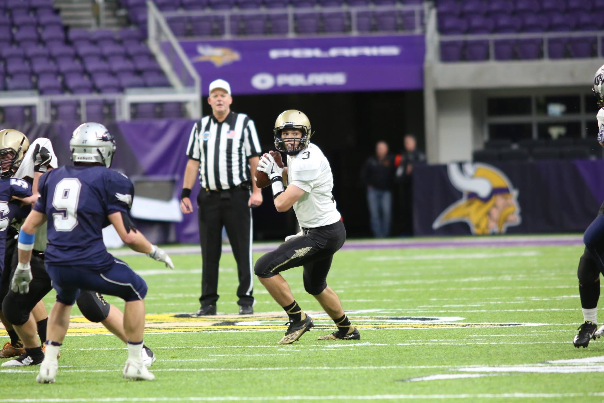 Caledonia opens season, replacing QB who won 41 consecutive games and three state titles