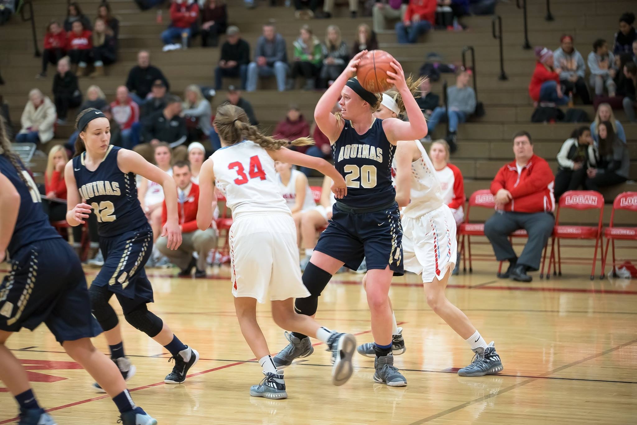 Aquinas (13-0) ranked No. 1 in latest girls basketball poll