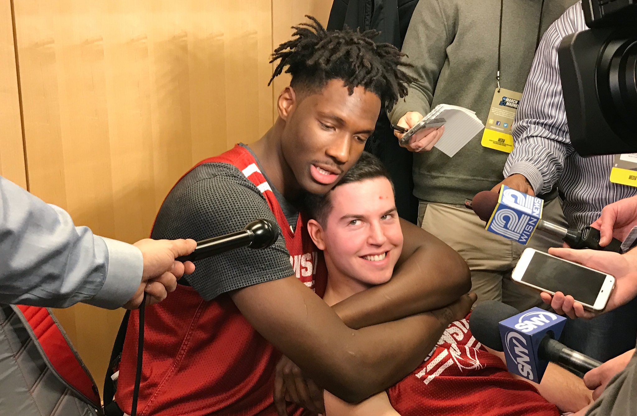 Nigel Hayes’ loudest statement: Getting Badgers to Sweet 16