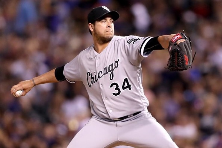 Brewers acquire reliever Anthony Swarzak from White Sox