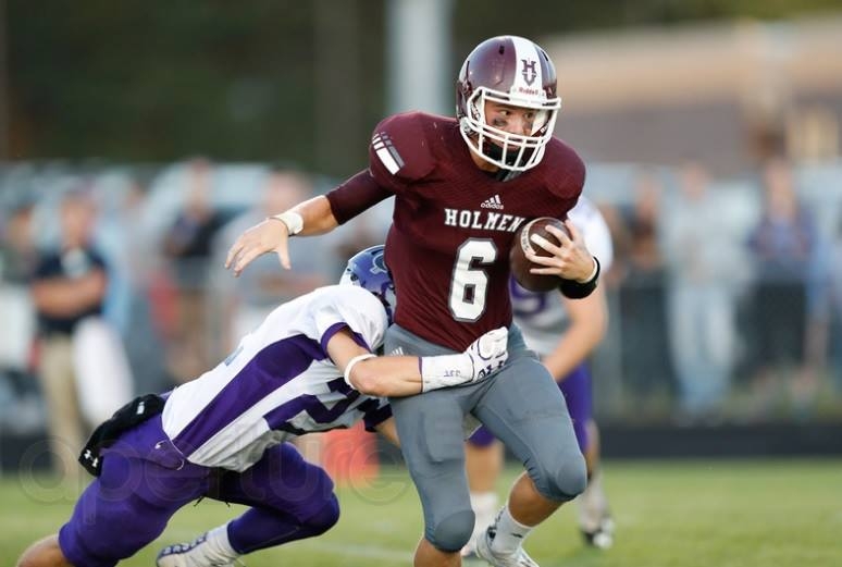 Holmen’s 24 seniors hungry this football season