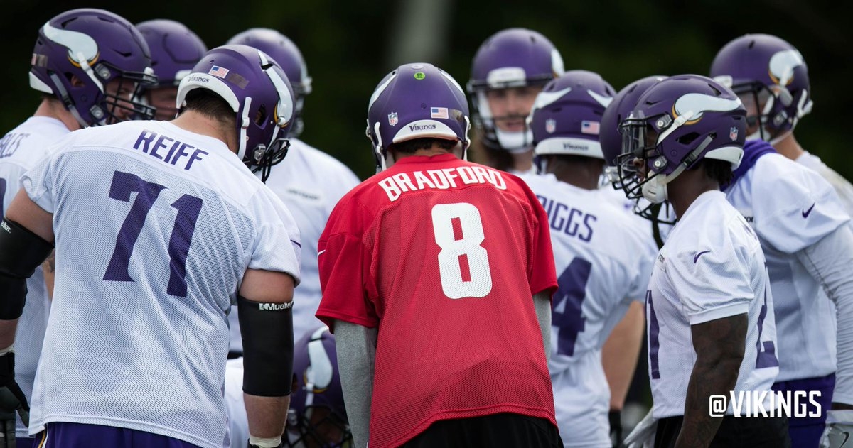 Vikings offensive line has early setback with Reiff injury
