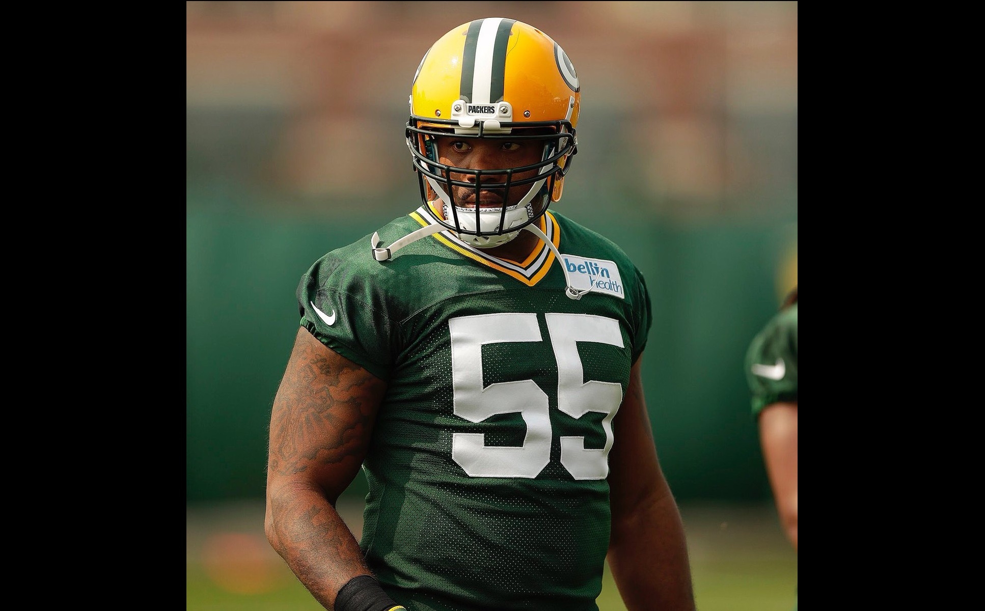 LB Ahmad Brooks gets started on the edge with Packers