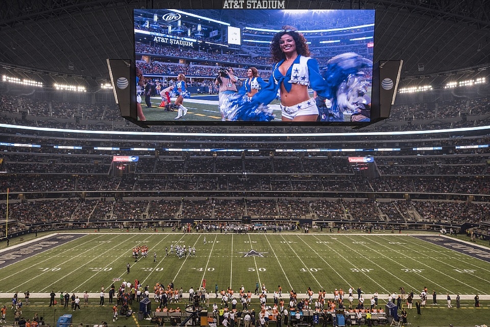Dallas, most valuable NFL franchise; Packers just out of Top 10