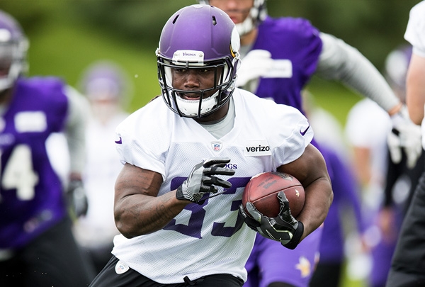 ACL fears for Vikings RB Cook; Mariota, Carr hurt in losses