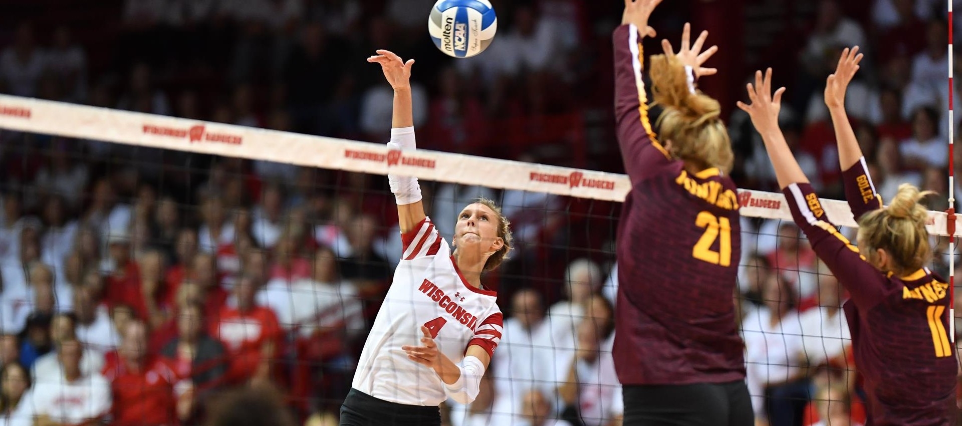 It took all 5, but Gophers beat Badgers in Top 10 volleyball matchup