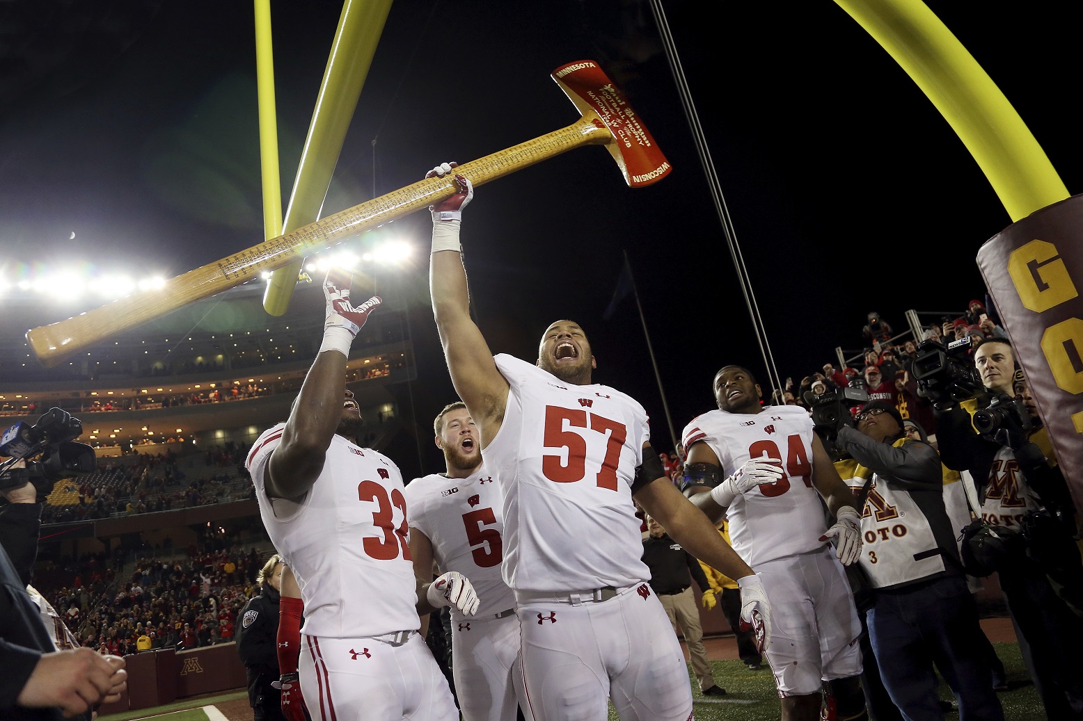 Wisconsin can stop schedule skepticism by beating Ohio State