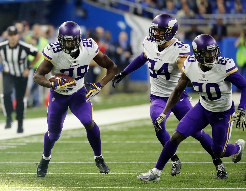 Young CBs Alexander, Waynes help Vikings pass D stay strong