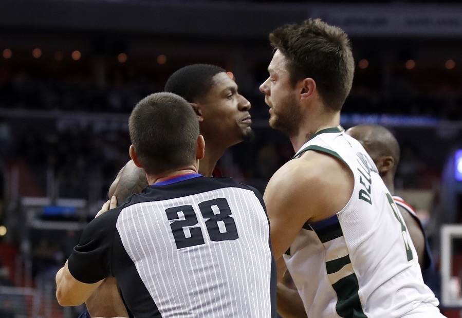 WATCH: Dellavedova tries to take Beal’s head off, says he was trying “to hold him up.”