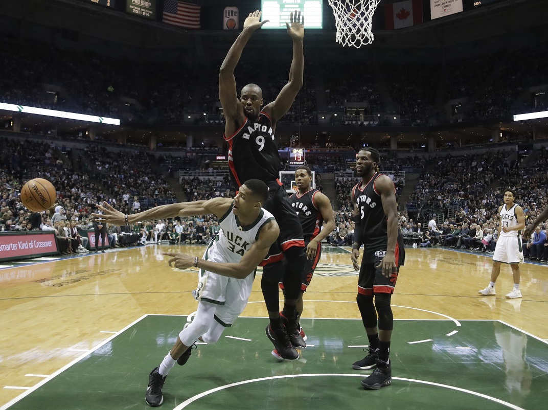 DeRozan goes for 52 in OT win over Bucks