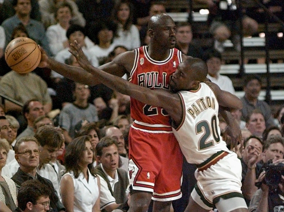 Gary Payton regrets trash-talking, after meeting Jordan on court for first time