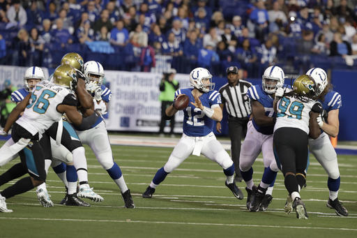 Colts believe Luck is “close” to start throwing footballs