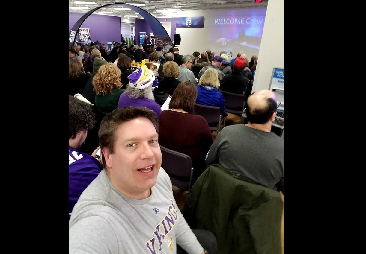 Mid-West Family Broadcasting’s Tony Schultz among thousands volunteering at Super Bowl