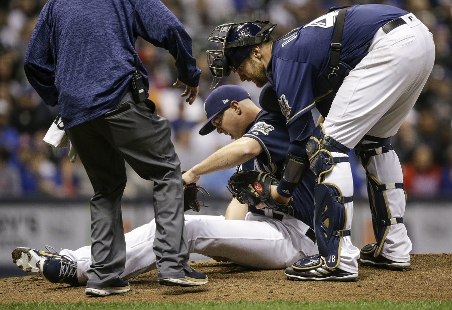 WATCH: Closer Knebel clutches hammy, goes to ground after throwing pitch, as Brewers are shut out