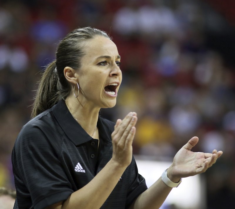 AP source: Spurs’ Becky Hammon plans to interview with Bucks