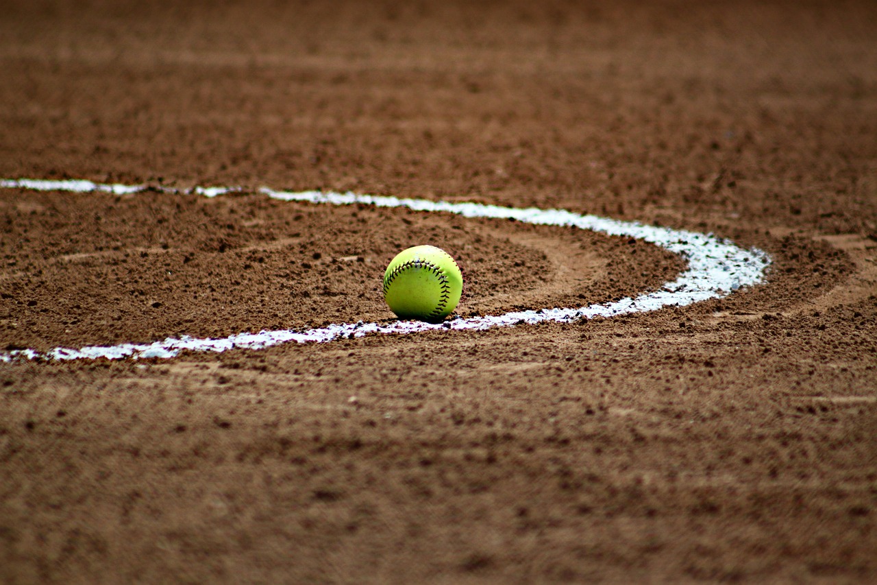 Holmen softball back in section championship for 3rd straight season