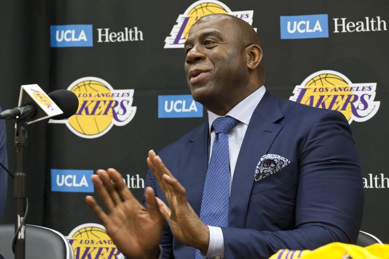 Magic: I’ll step down if I don’t land free agents for Lakers