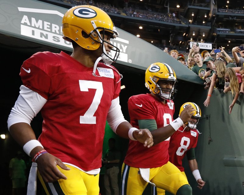 Hundley or Kizer? Winner backs up Rodgers at QB on Packers