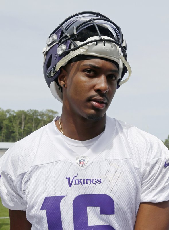 Vikings wide receiver Jones charged with domestic assault