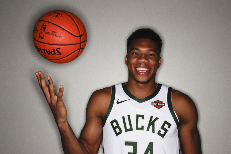 With new coach and new arena, Giannis, Bucks are all smiles
