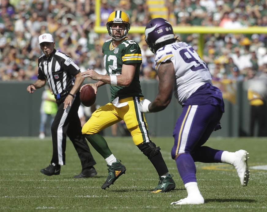 Packers, Aaron Rodgers preparing for new faces on Vikings' defense