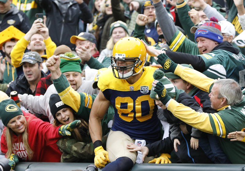 Packers face Seahawks with playoff positioning at stake