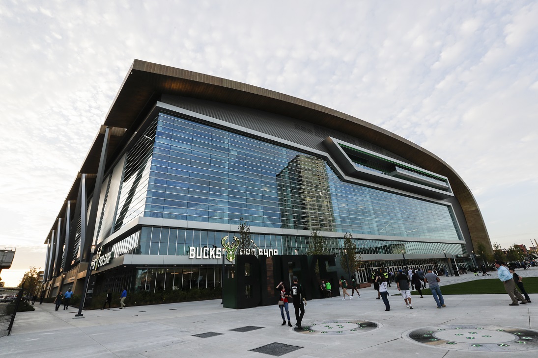 Milwaukee Bucks work to redevelop Milwaukee arena