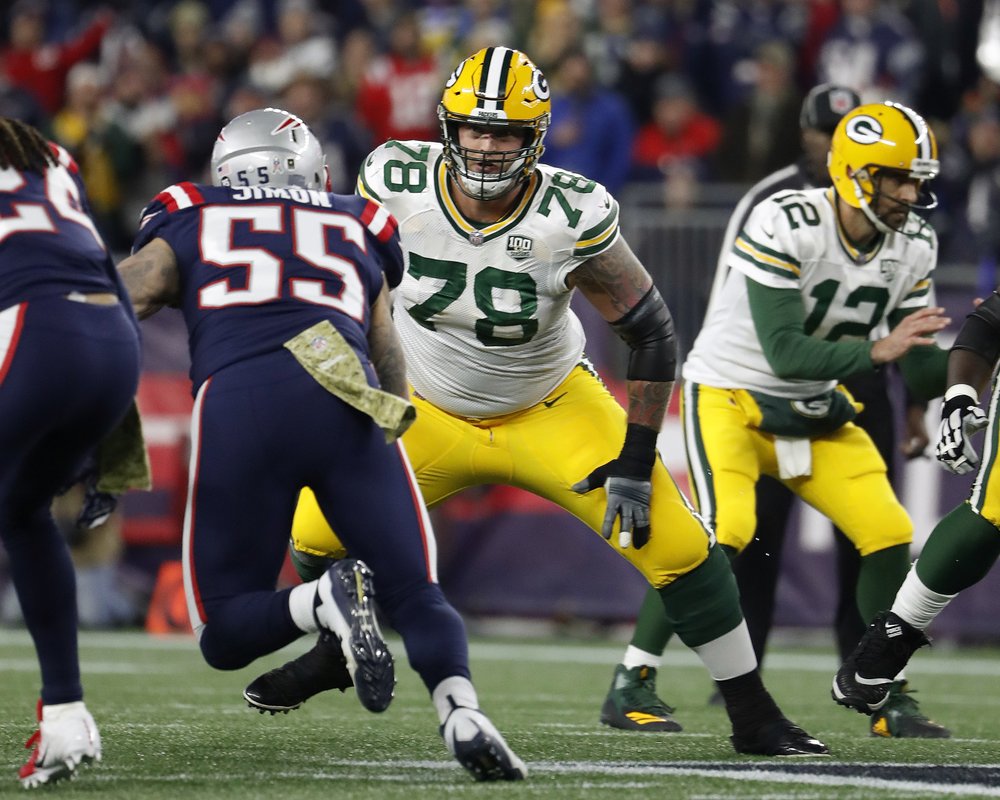 Protecting Rodgers at a premium when Packers face Bears