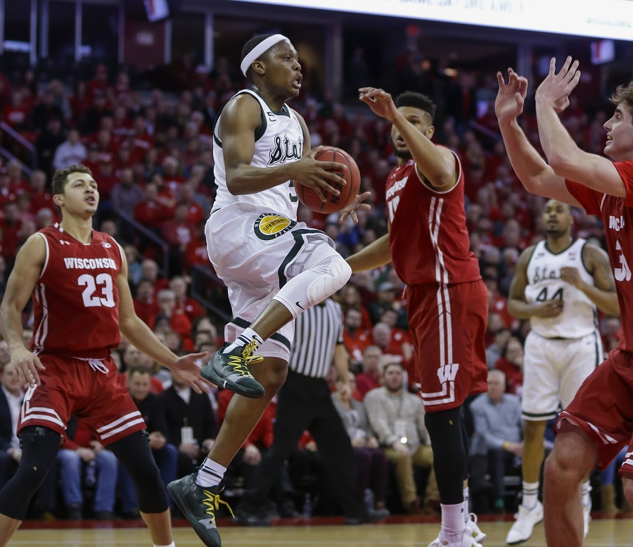 La Crosse’s King plays 28 minutes as No. 20 Badgers go scoreless down stretch in loss to No. 11 MSU