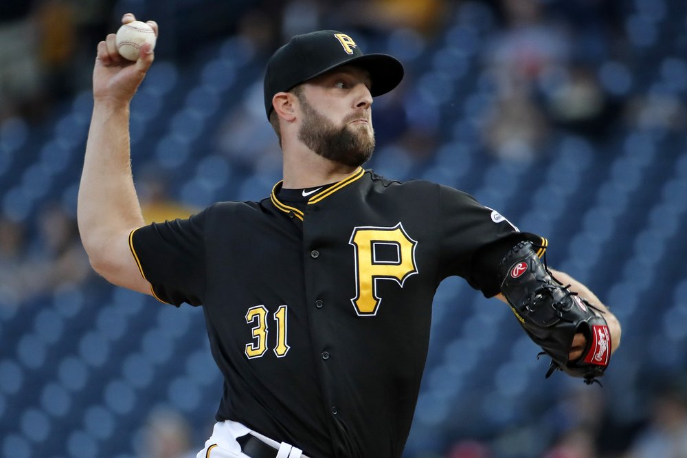 Brewers acquire pitcher Jordan Lyles from Pirates