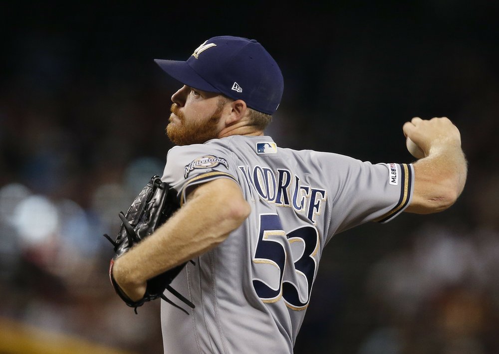 Brewers’ Woodruff headed to injured list with oblique strain