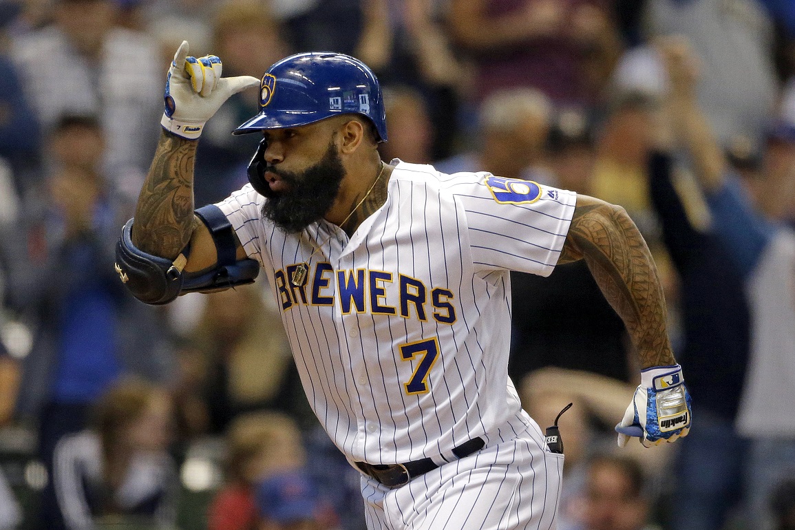 Brewers beat up Lester, top Cubs 8-5 to narrow WC lead