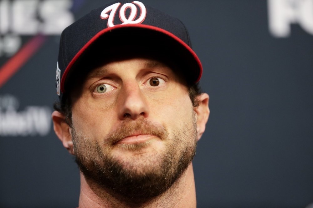 The eyes have it: Scherzer embraces 2 different eye colors – WKTY