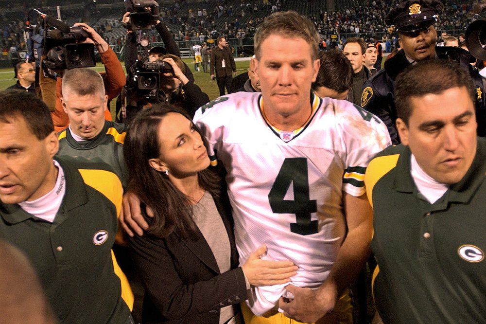 NFL at 100: Favre flawless vs. Raiders after dad’s death