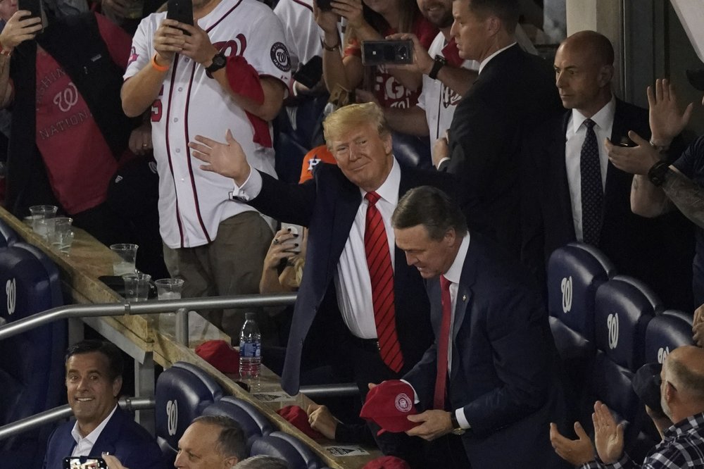 Trump draws boos when introduced to crowd at World Series