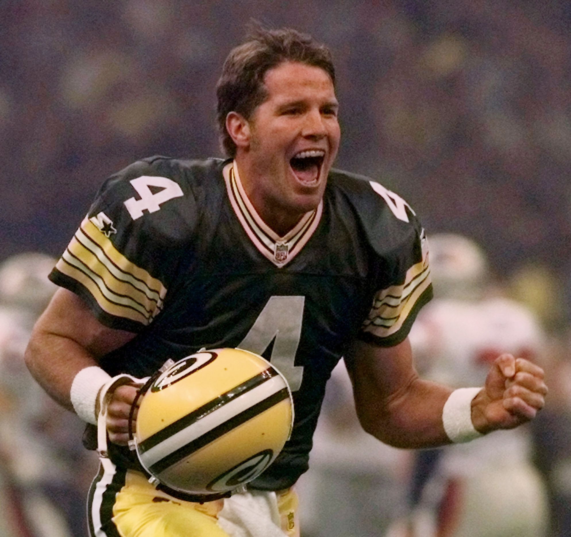 Reliving Brett Favre's trade to the N.Y. Jets, which happened 10