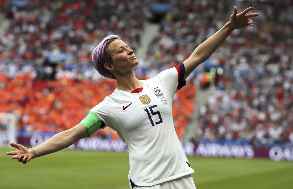 U.S. women’s soccer will be paid same as men’s team