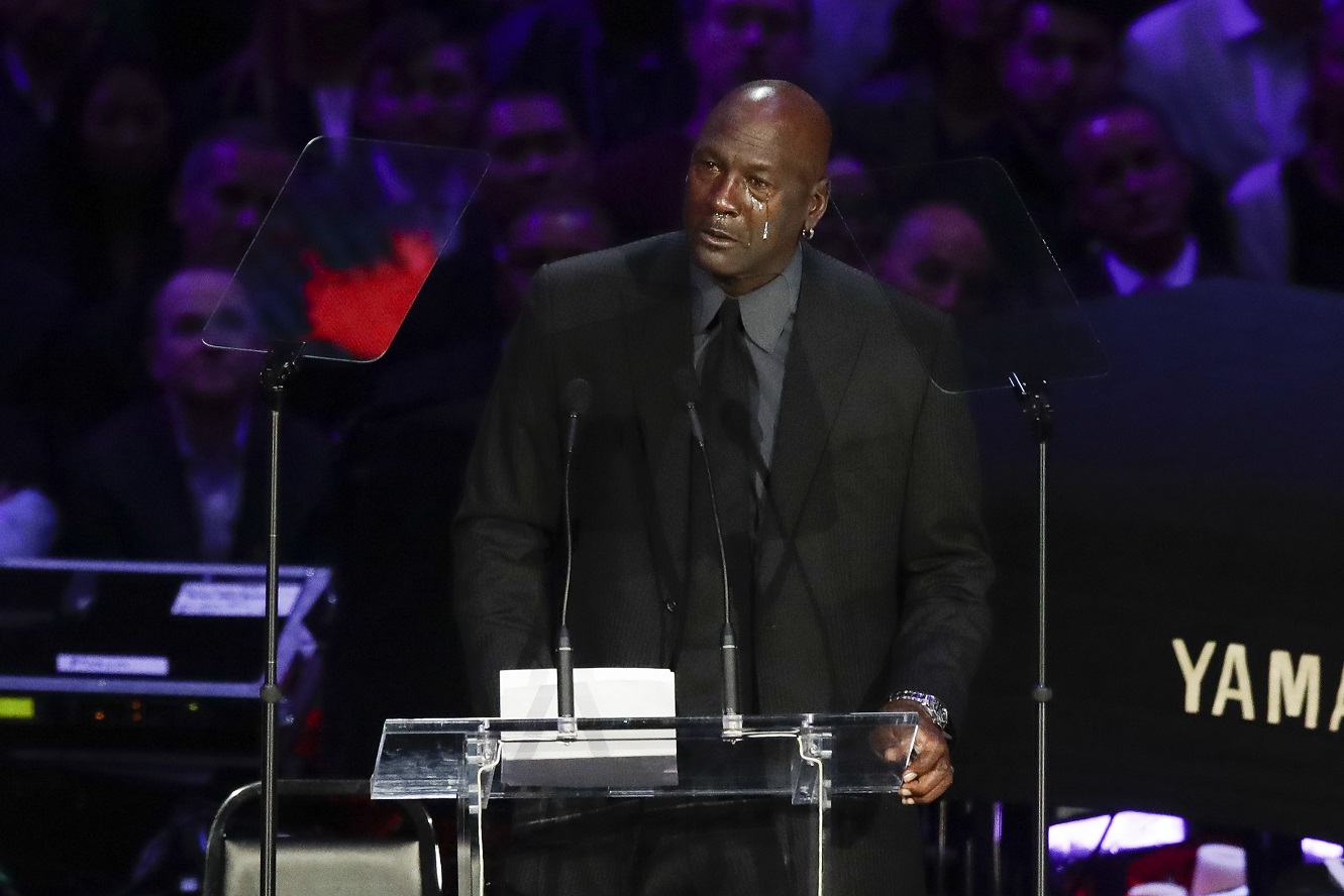 Michael Jordan will present Kobe Bryant for Hall induction