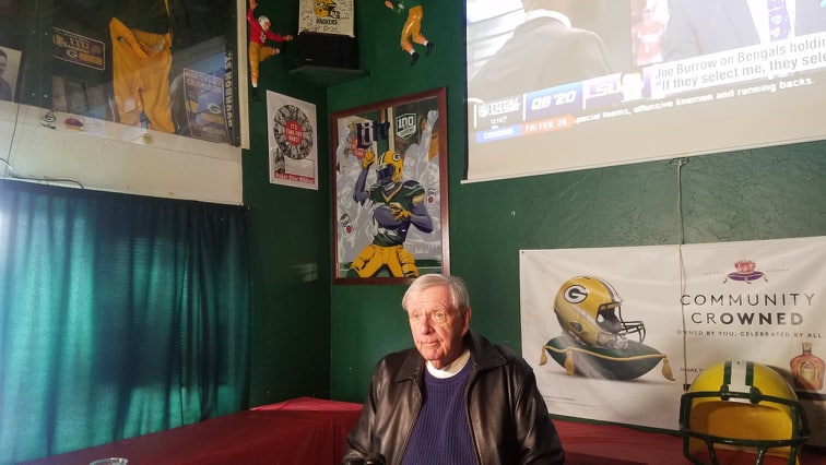 Former Packers GM Ron Wolf stops in La Crosse