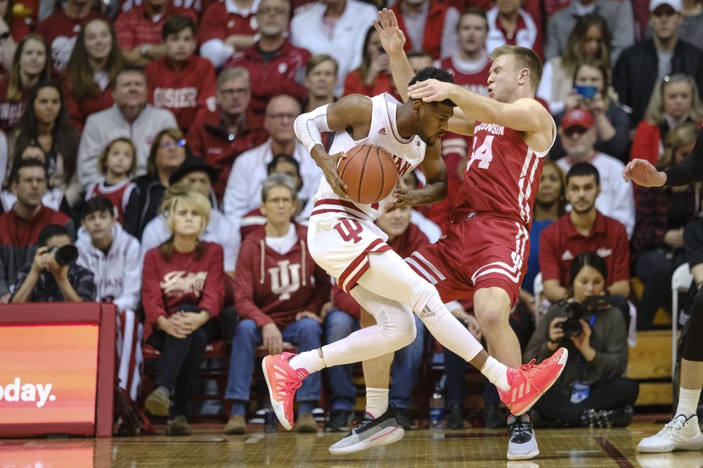 No. 24 Badgers clinch share of Big 10 title, beat Indiana