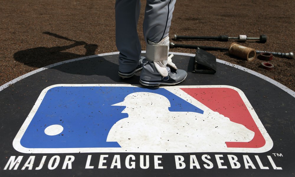 AP sources: MLB players cut to 89 games, want prorated money