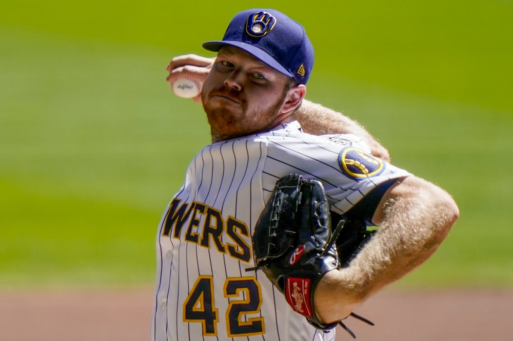 Brandon Woodruff's pending return instills confidence in Brewers fans