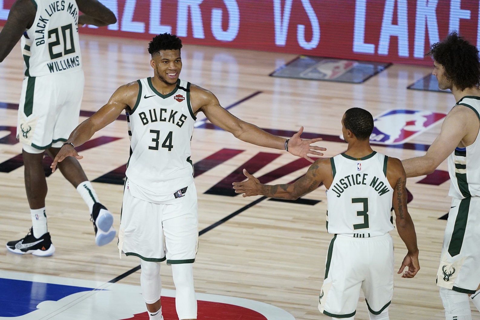 Despite NBA’s top seed, Giannis taking underdog mentality, as Bucks play early again Monday