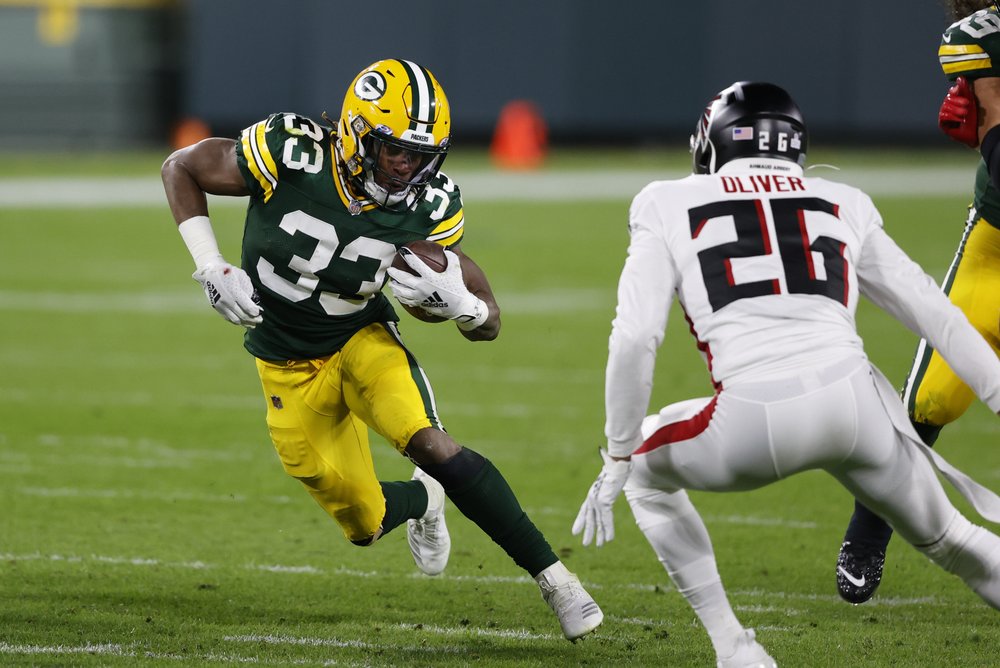 Packers look more dominant as they enter bye week unbeaten