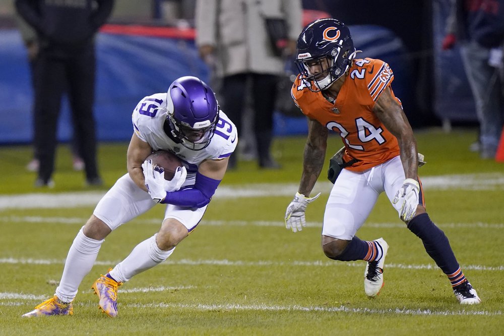 Bears visit Vikings, at playoff race pace for once