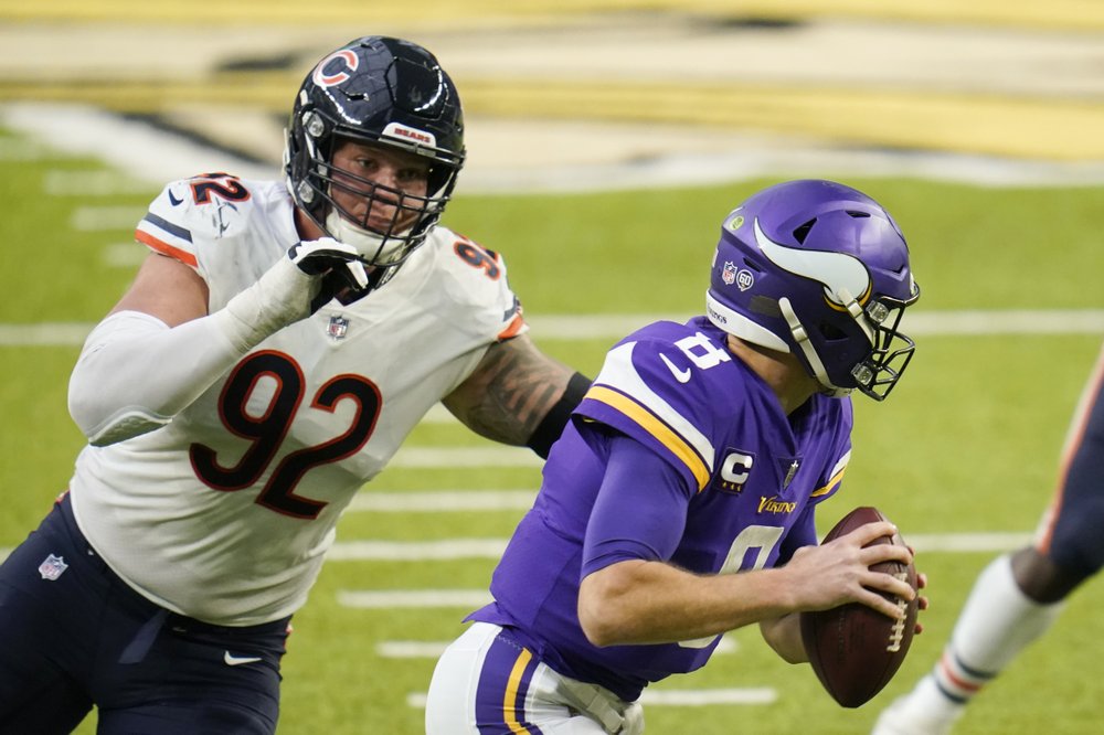 Bears beat Vikings 33-27 to stay in stride in playoff race